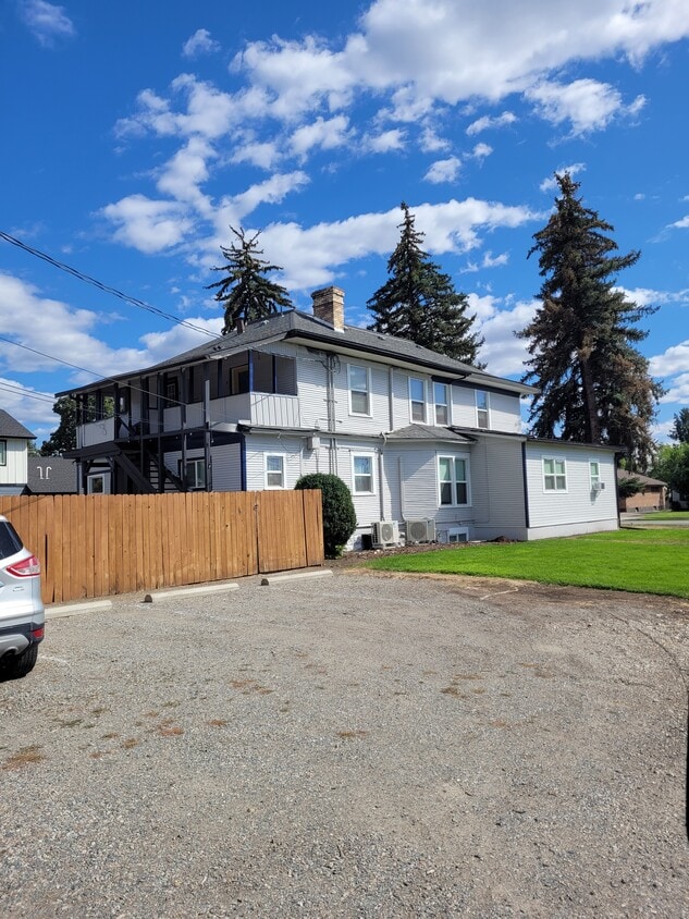Primary Photo - 303 E Indiana Ave