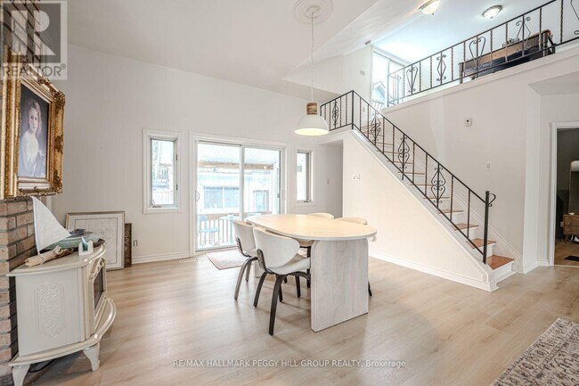 Photo du bâtiment - 131 Sanford St