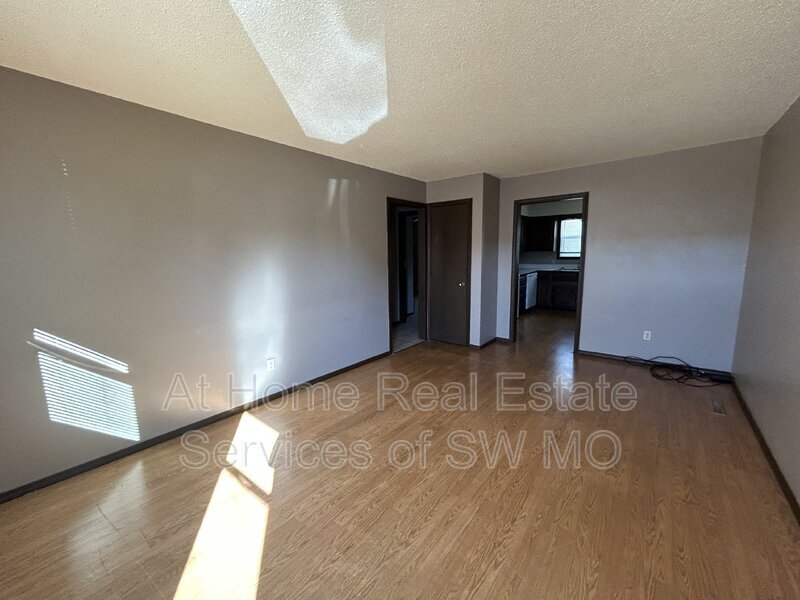 633 Meadowview Dr Unit 3, Nixa, MO 65714 Condo for Rent in Nixa, MO