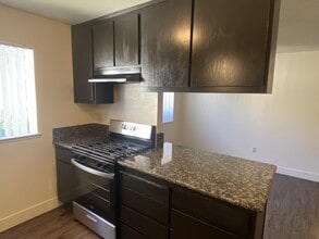 Building Photo - 3000 Jade Way