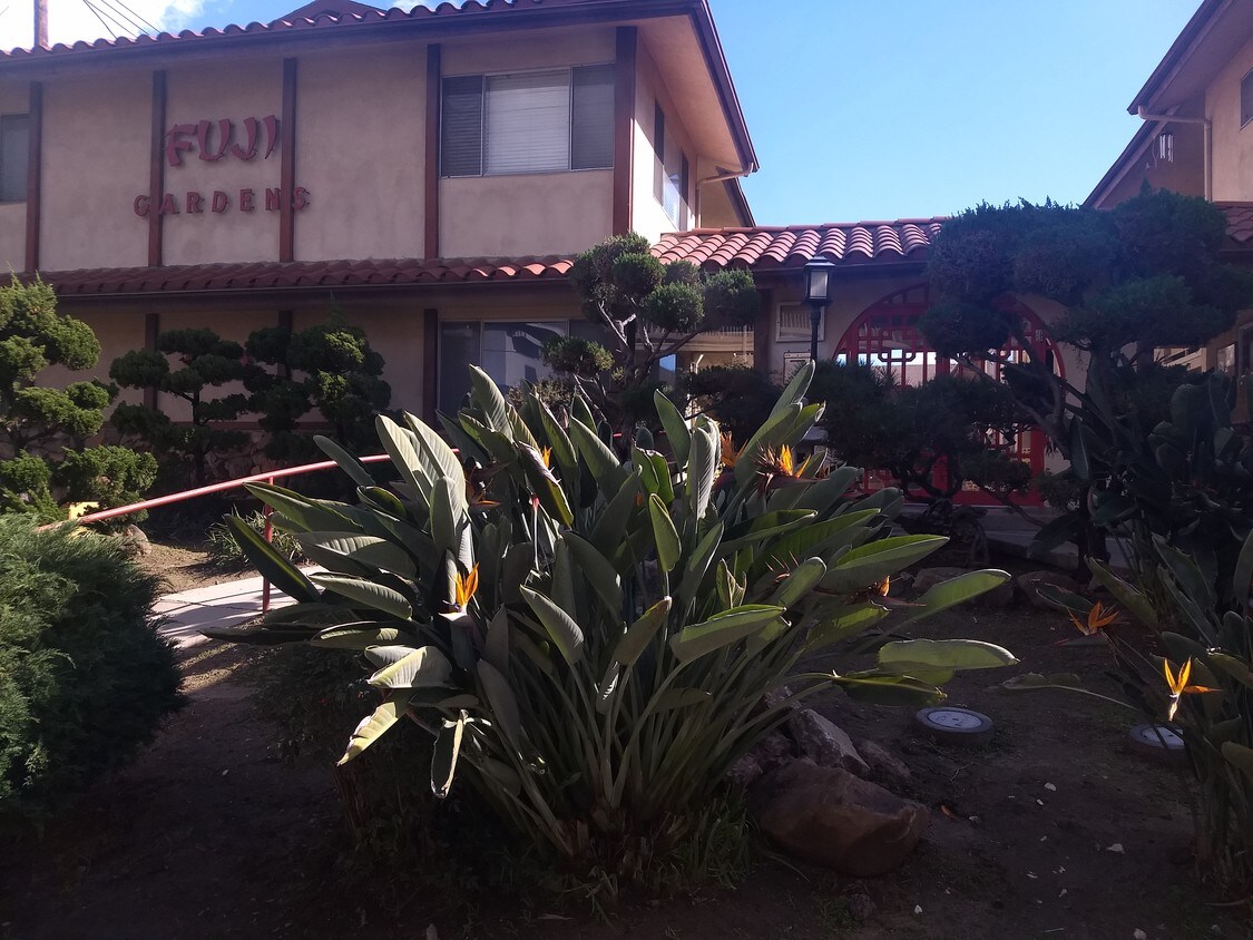 Intercom Gated - 540 Evergreen St