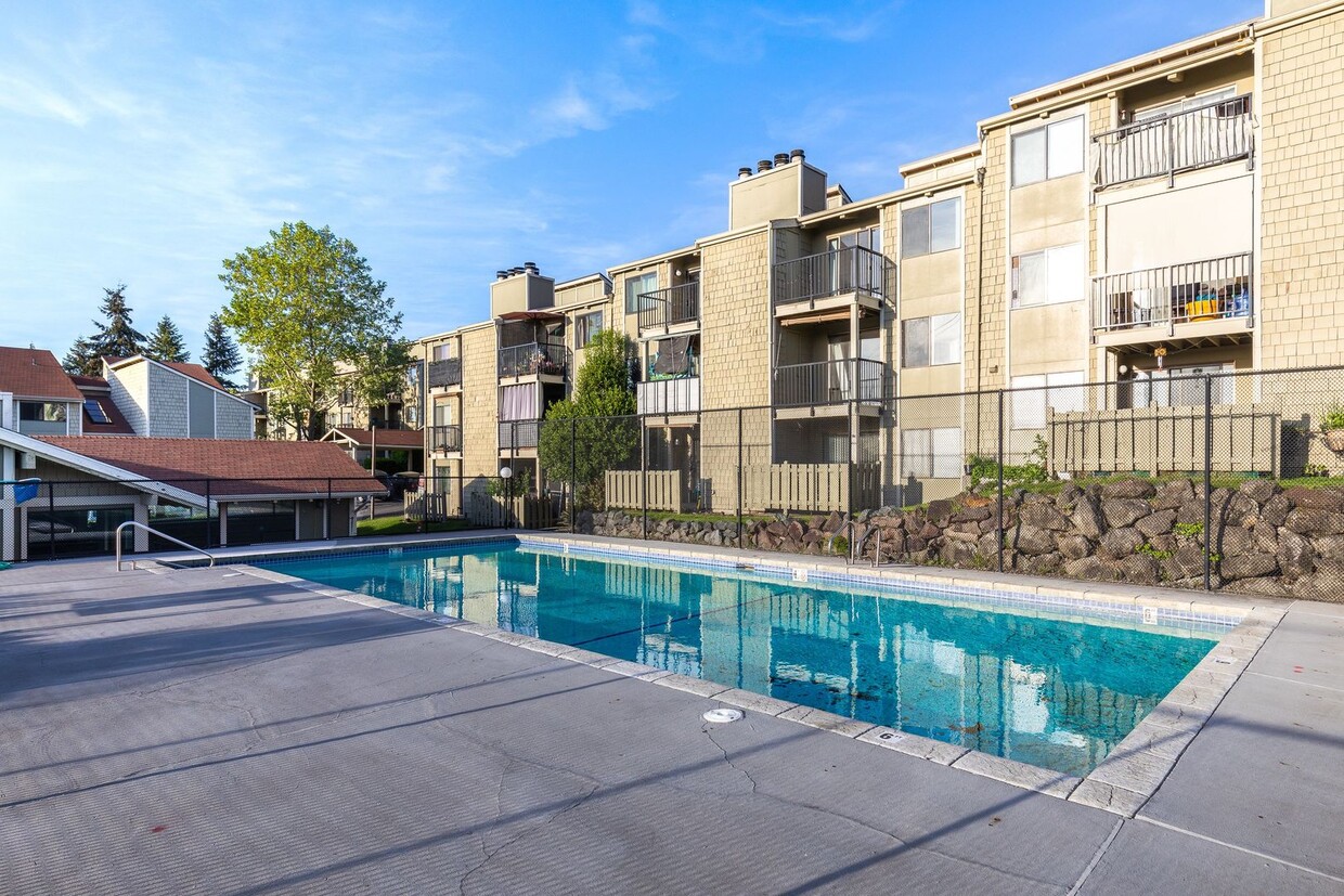 Primary Photo - Bright 2 Bedroom 2 Bath in Renton