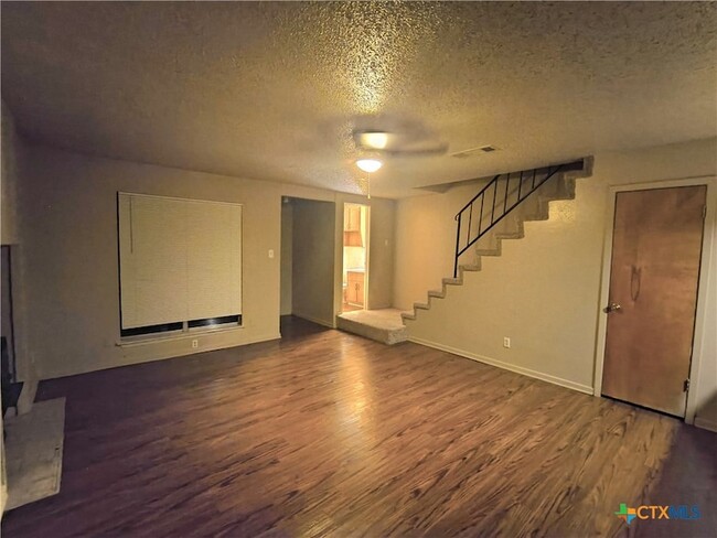 Foto del edificio - 1108 Covey Ln