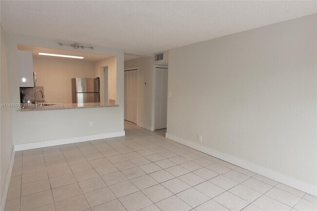Foto del edificio - 4550 NW 9th St