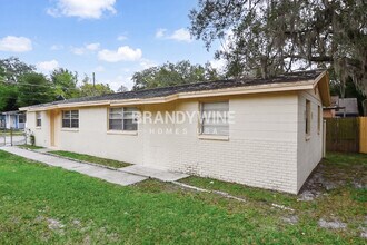 Building Photo - 10112 N Lantana Ave