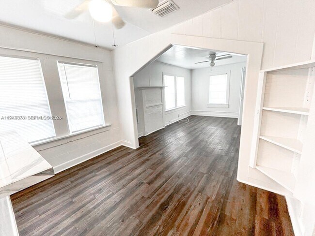 Foto del edificio - 1022 22nd St