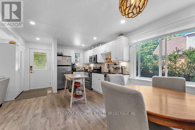 Building Photo - 616 Grosvenor St