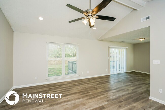 Building Photo - 7401 Hassock Dr