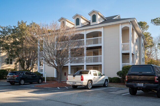 Building Photo - FULLY FURNISHED OFF-SEASON  1 BEDROOM NOW AVAILABLE