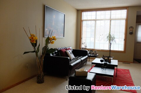 Foto del edificio - Great 2 Bed 1.5 Bath Townhome