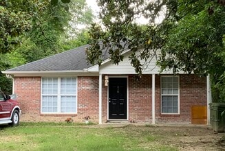 Building Photo - 816 Chesnut St