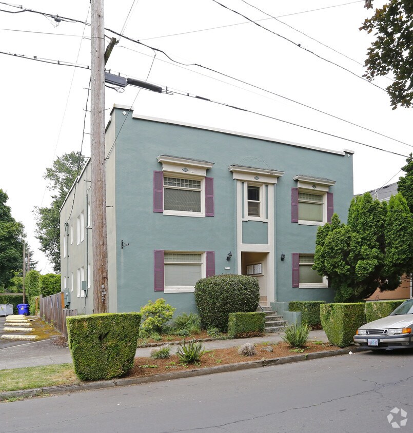 Primary Photo - 1315 SE 28th Ave
