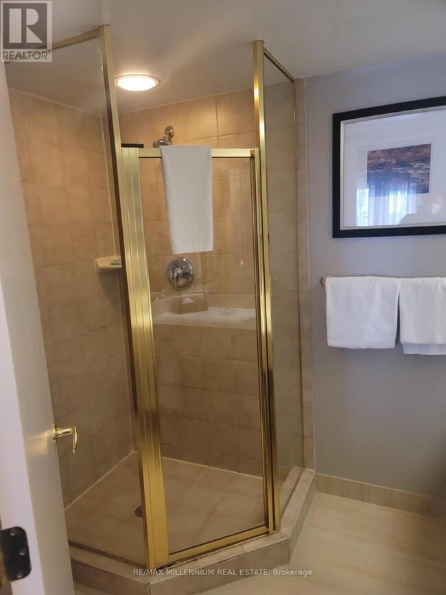 Photo du bâtiment - 90 Highland Dr