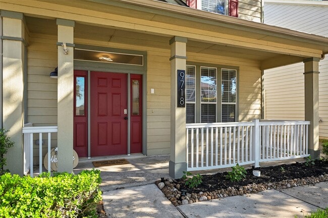 Foto del edificio - 9718 Coyote Creek Dr