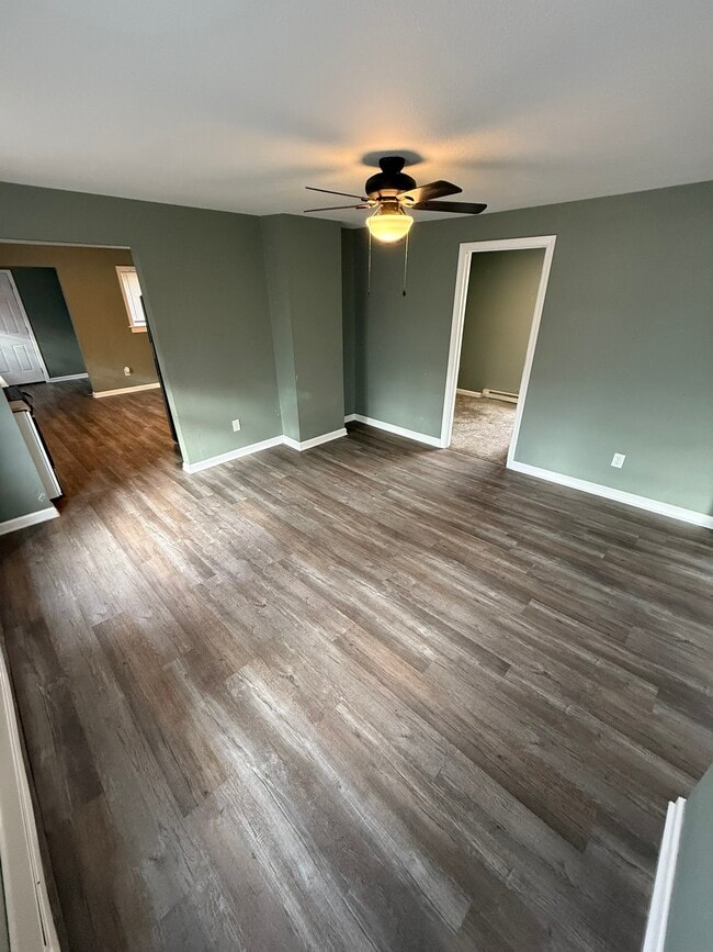 Building Photo - 520 Prouty Ave