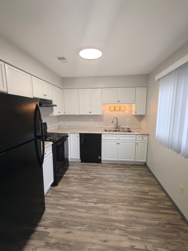 Building Photo - 240 22nd St NW