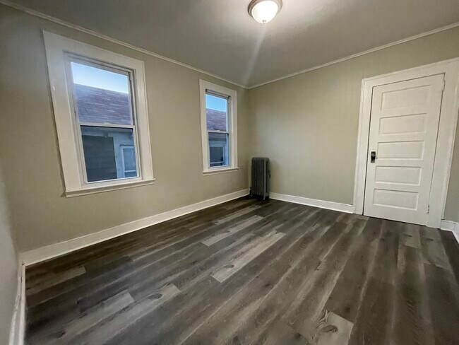 Building Photo - 117 Berkshire Pl