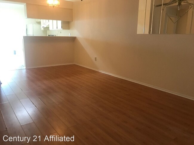 Building Photo - 2 br, 2 bath House - 875 Burlwood St.