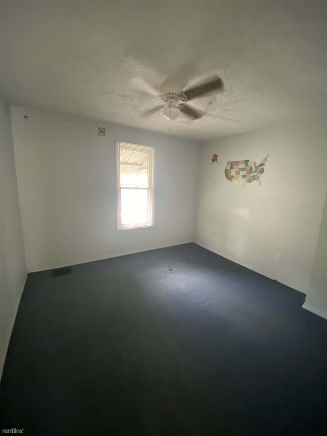 Building Photo - 3 br, 1 bath House - 1657 Pointview Ave