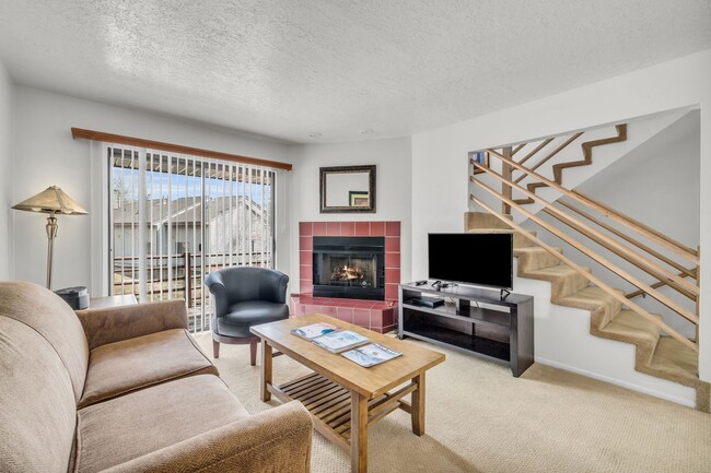 Building Photo - Circle J at Jeremy Ranch - Multiple Townho...
