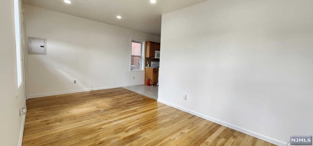 Foto del edificio - 66 Brookside Ave