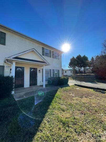 Building Photo - 610 Piper Ct