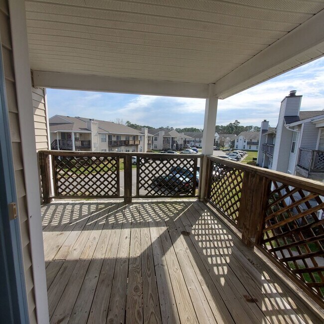 Building Photo - 2 Bedroom, 2 Bath Condo in Virginia Beach