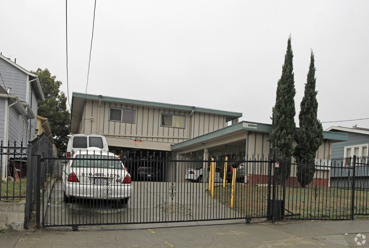 Foto del edificio - 2953 Brookdale Ave
