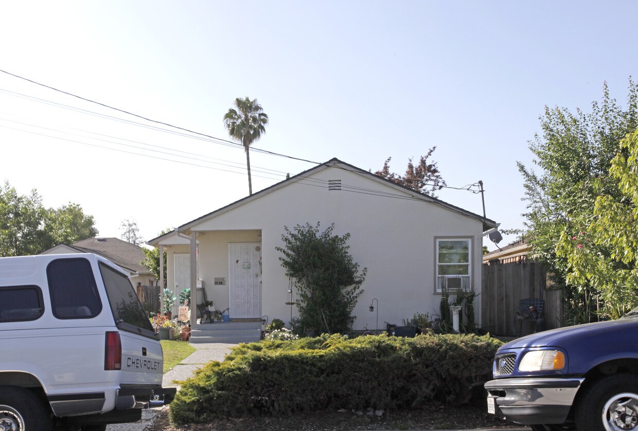 Building Photo - 1819-1821 Vera Ave