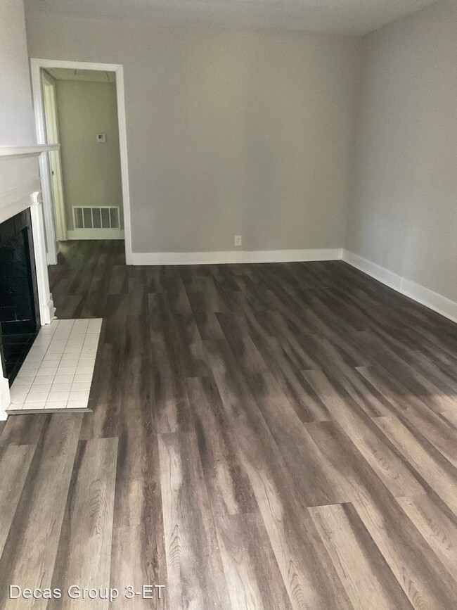 Foto del edificio - 3 br, 2 bath House - 2112 Lester Ln