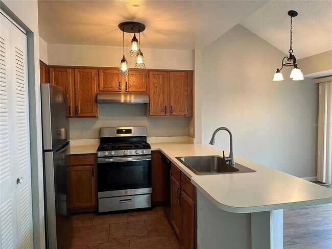 Foto del edificio - 8307 Waterview Way