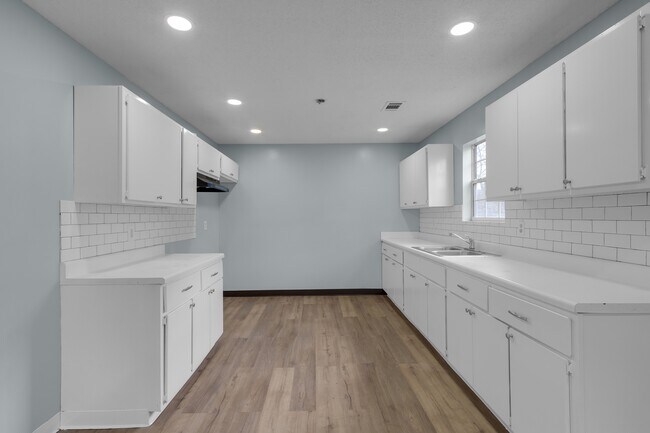 Foto del edificio - 3135 Mimosa Ave