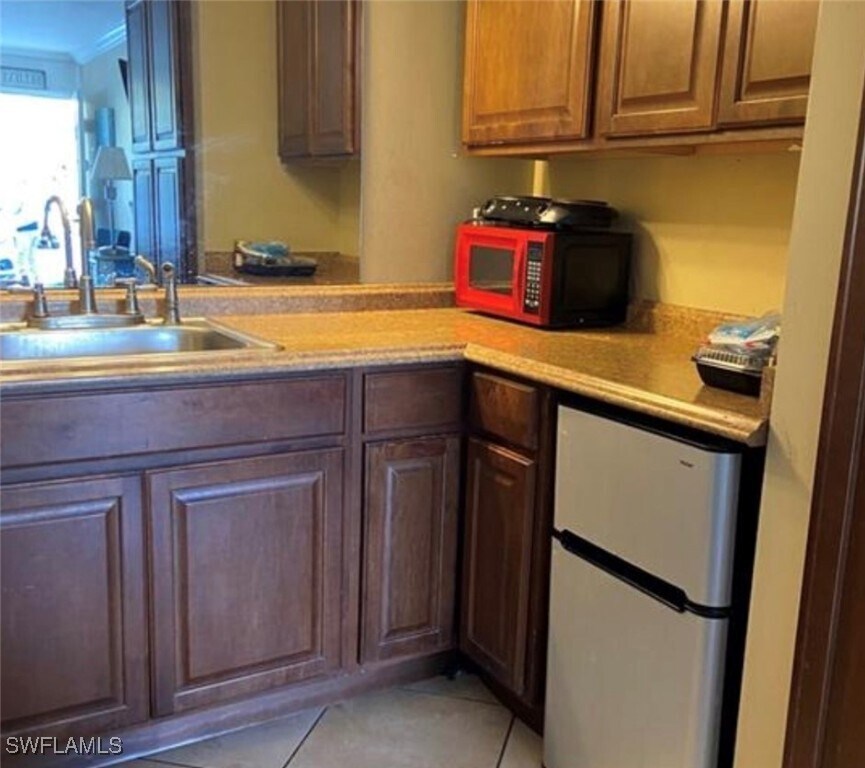 Foto del edificio - 2555 9th St N