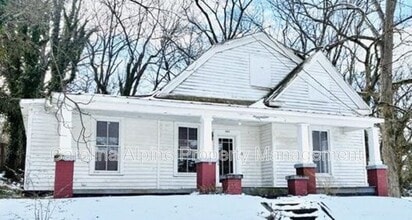 Building Photo - 443 W Bell St