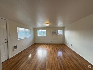Building Photo - 809 Willard Ave