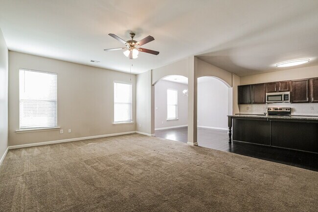 Foto del edificio - 259 Magnaview Dr