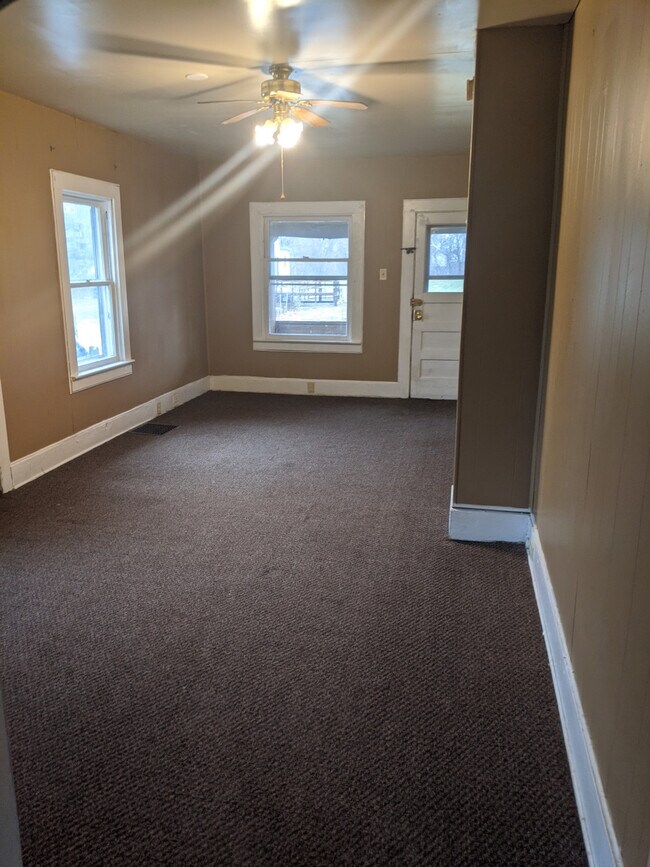 Building Photo - 3412 Vessey