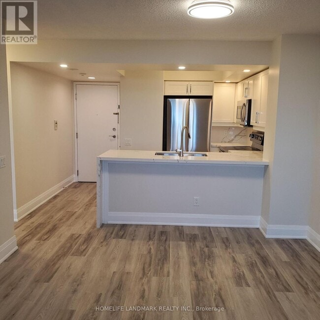 Building Photo - 5-15-2115 Northtown Way