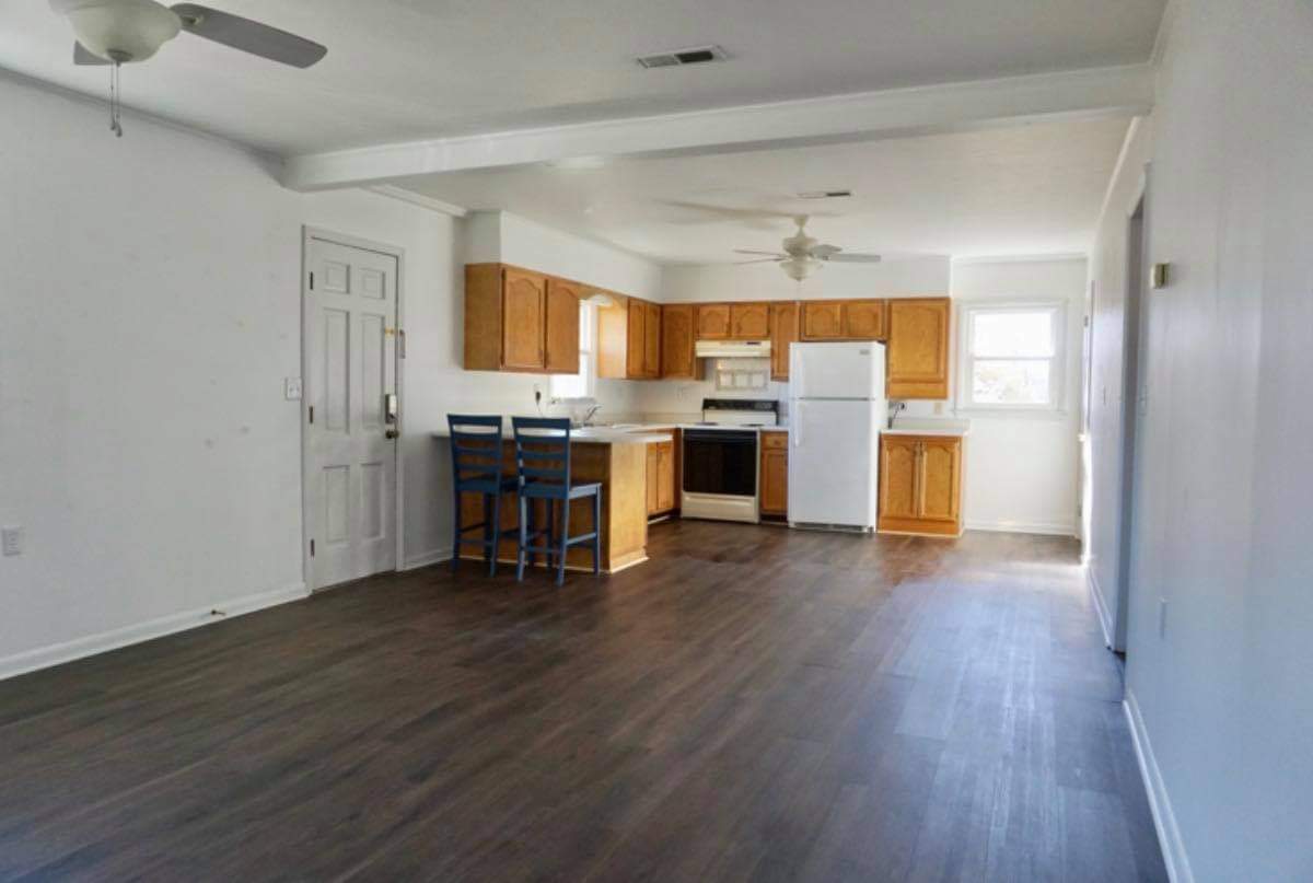 Kitchen - 37 Keystone Dr