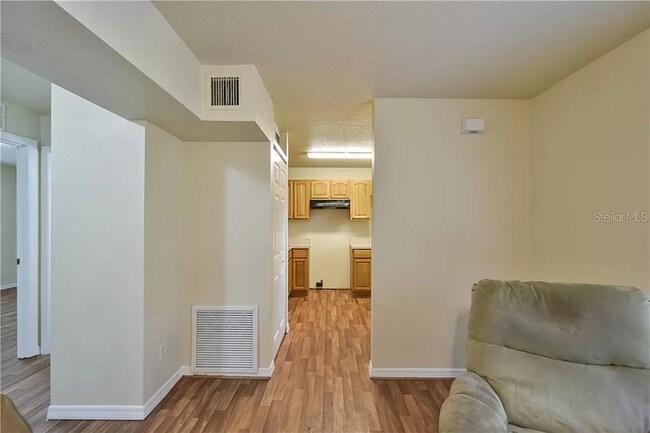 Foto del edificio - 415 NE 28th Ave-202