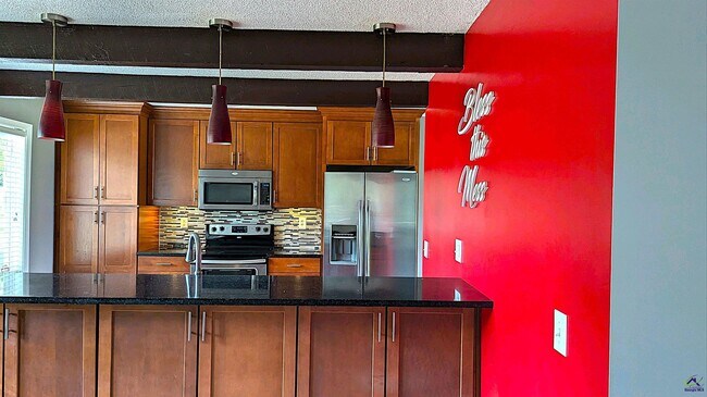Foto del edificio - 1120 Kathryn Ryals Rd