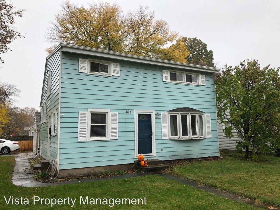 Primary Photo - 4 br, 1 bath House - 383 Fetzner Rd