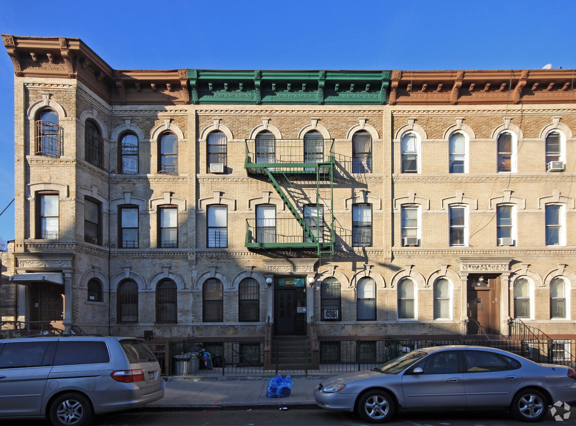 Foto principal - 86 Saratoga Ave