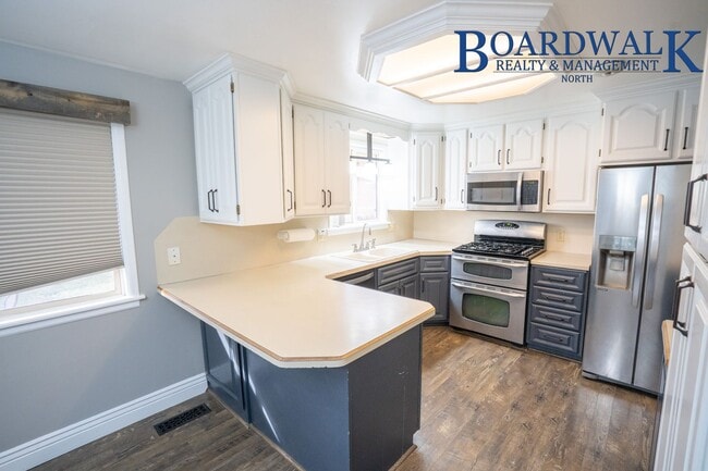 Building Photo - Amazing 4 Bed Rambler in Syracuse