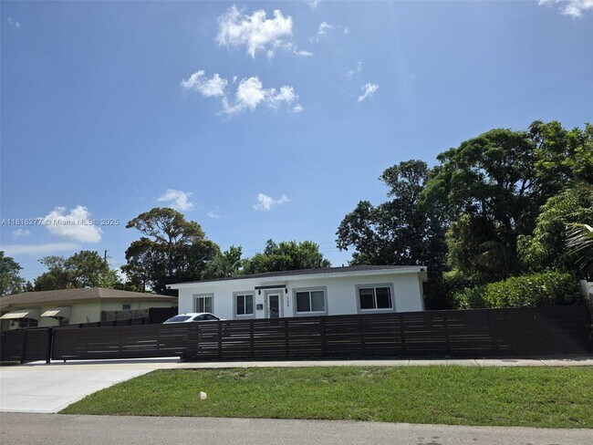 Foto del edificio - 730 Alabama Ave
