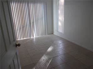 Building Photo - 2 br, 1 bath Townhome - 5514 nw 24 th 1150