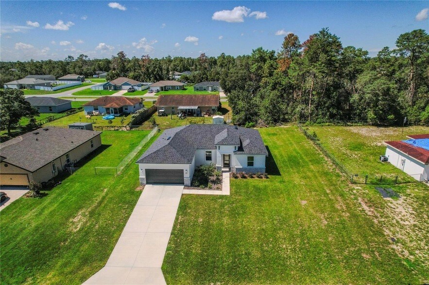 Foto principal - 242 Marion Oaks Golf Rd