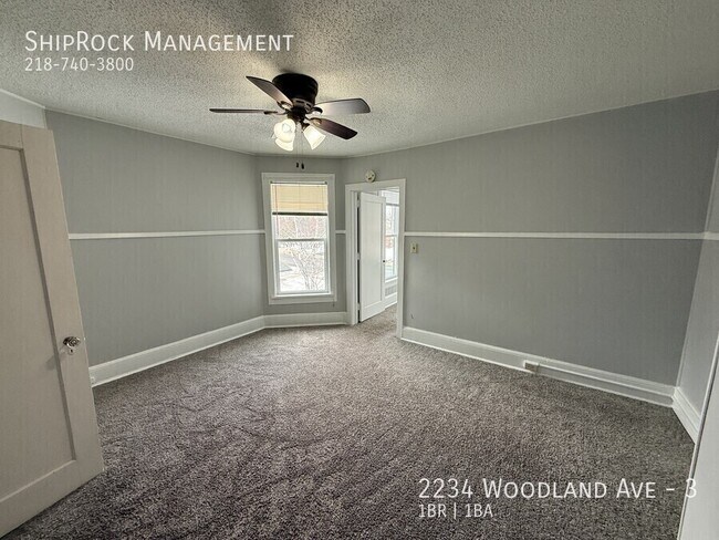 Foto del edificio - 2234 Woodland Ave