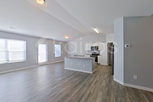 Foto del edificio - 1190 Silvertrace Dr