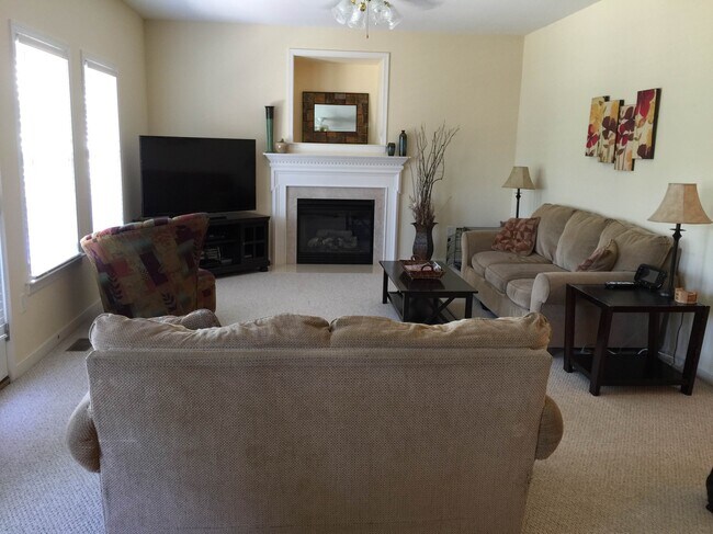 Foto del edificio - 9517 Pine Trails Ct